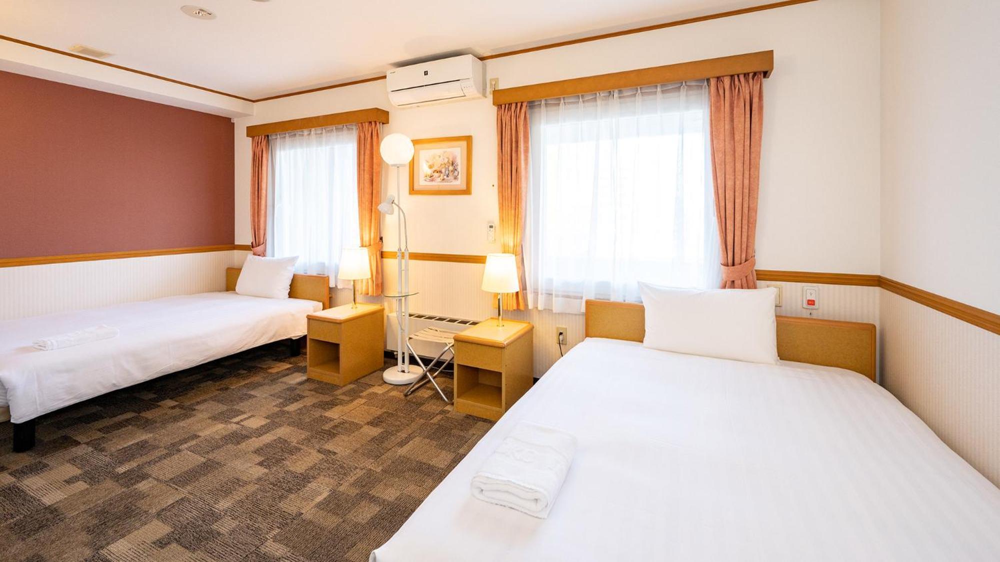 Toyoko Inn Nagoya Owari Ichinomiya Ekimae Buitenkant foto