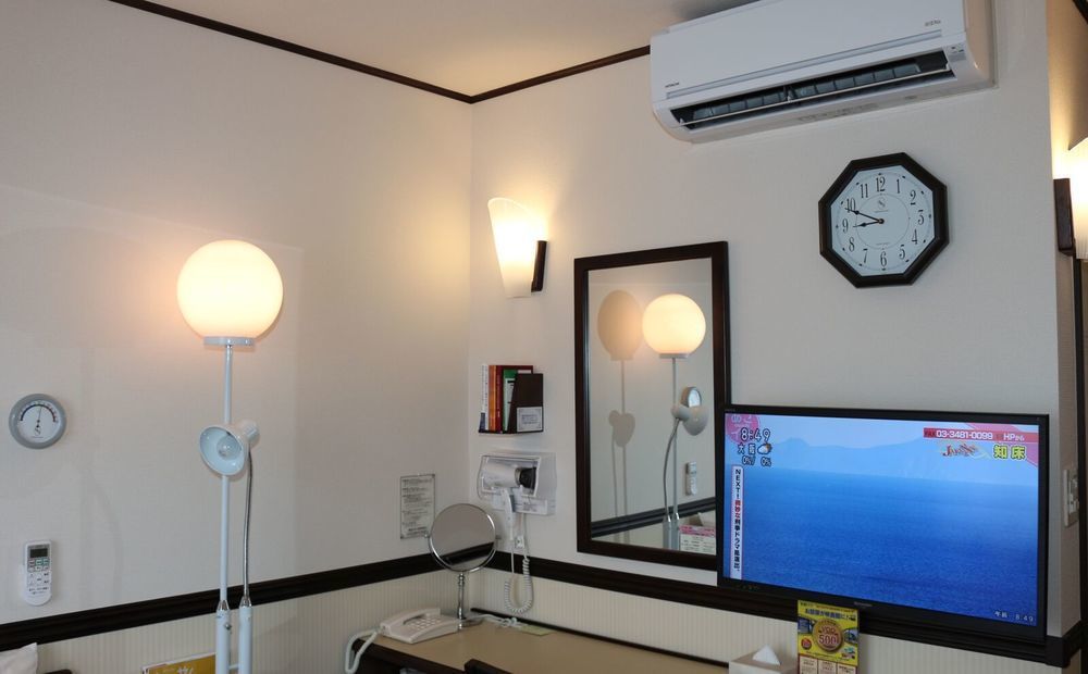 Toyoko Inn Nagoya Owari Ichinomiya Ekimae Buitenkant foto